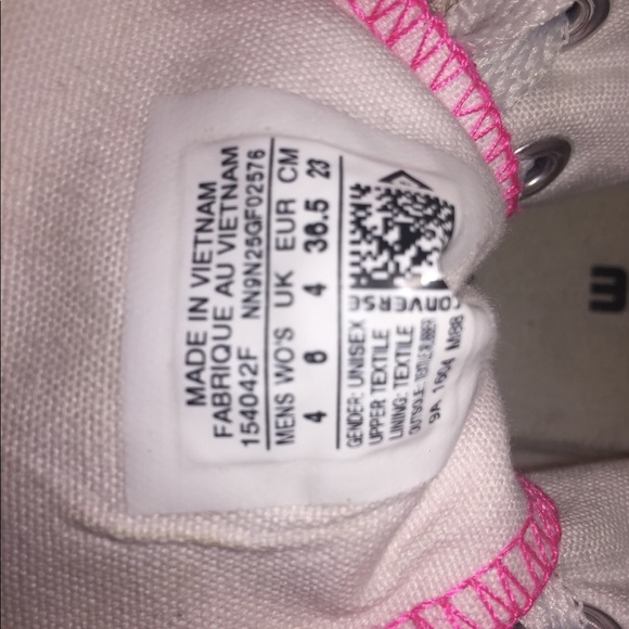 Hot Pink converse Allstars - Picture 7 of 8